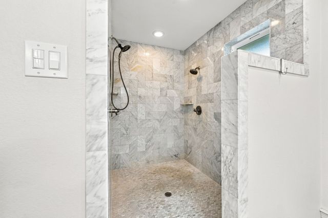 3840 Mockingbird Lane, Midlothian, TX 76065