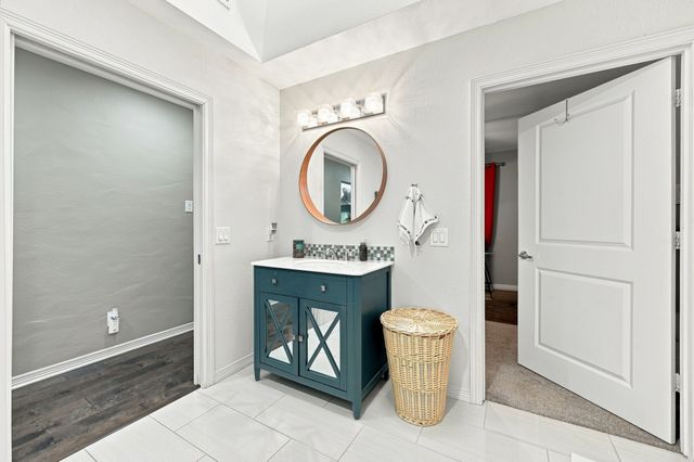 3840 Mockingbird Lane, Midlothian, TX 76065
