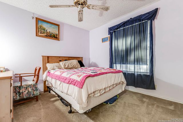 2215 Sun Wood, San Antonio, TX 78232