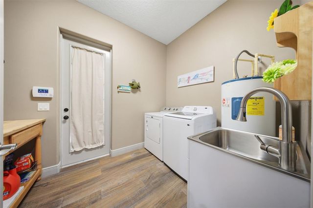 16401 E SHIRLEY SHORES ROAD, Tavares, FL 32778