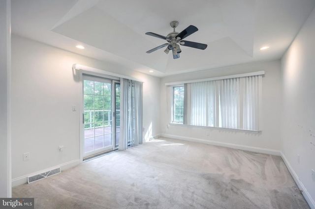 335 LAUREL DR, York, PA 17406