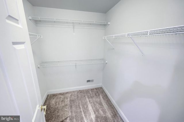 335 LAUREL DR, York, PA 17406