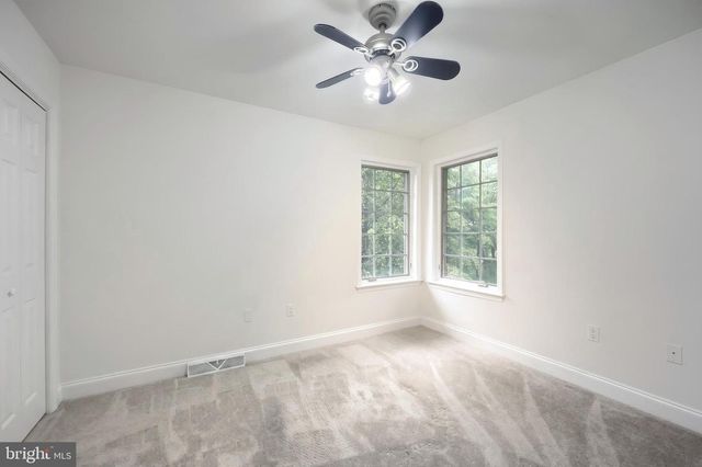 335 LAUREL DR, York, PA 17406