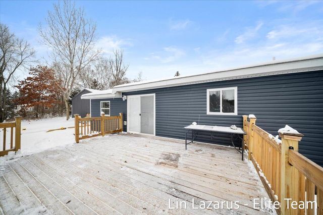 16381 W Howard City Edmore Road, Howard City, MI 49329