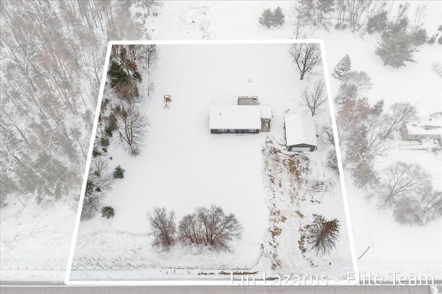 16381 W Howard City Edmore Road, Howard City, MI 49329