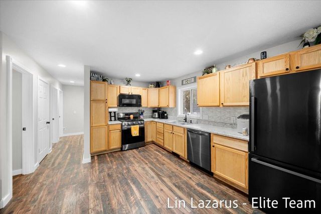 16381 W Howard City Edmore Road, Howard City, MI 49329