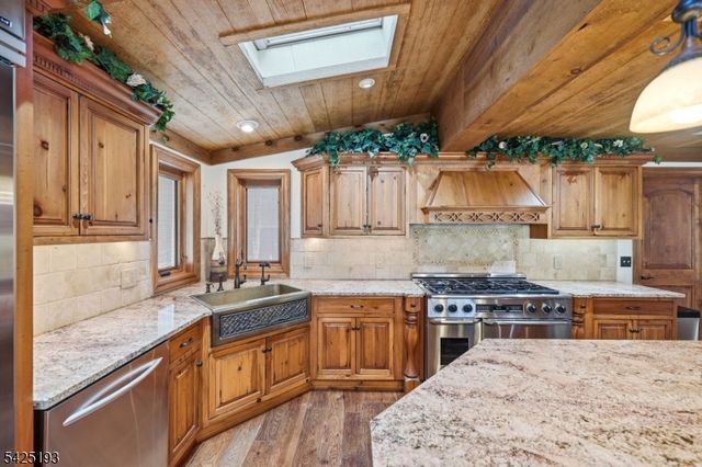 1561 Macopin Rd, West Milford Twp., NJ 07480