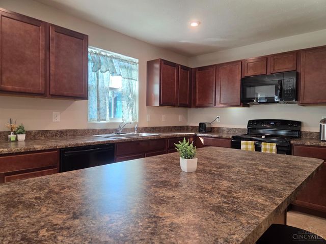 1504 Winwood Drive, Goshen Twp, OH 45140