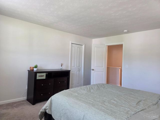 1504 Winwood Drive, Goshen Twp, OH 45140