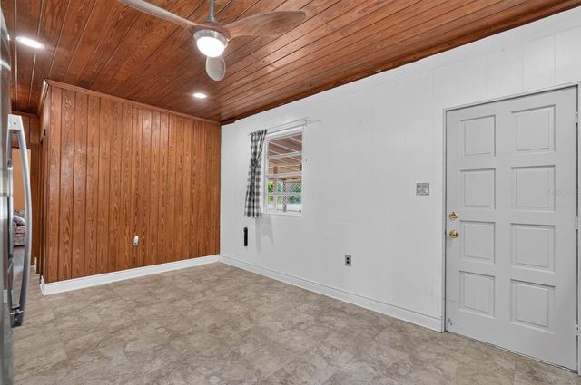 131 DUNN AVENUE, San Mateo, FL 32187
