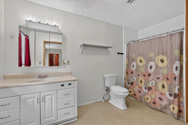 131 DUNN AVENUE, San Mateo, FL 32187