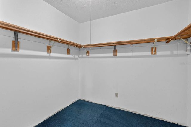 131 DUNN AVENUE, San Mateo, FL 32187