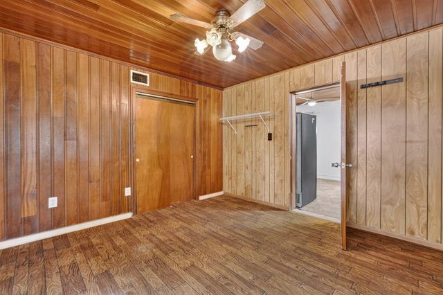 131 DUNN AVENUE, San Mateo, FL 32187