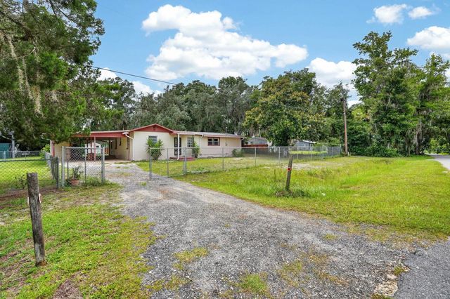 131 DUNN AVENUE, San Mateo, FL 32187