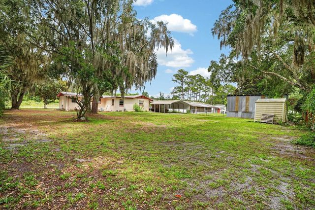131 DUNN AVENUE, San Mateo, FL 32187