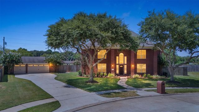 2913 Palmer Drive, Friendswood, TX 77546