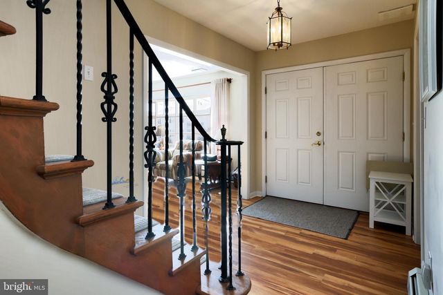409 3RD ST, Beach Haven, NJ 08008