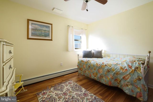 409 3RD ST, Beach Haven, NJ 08008