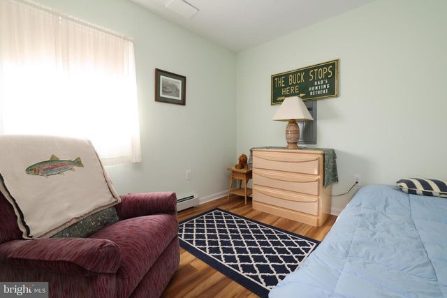 409 3RD ST, Beach Haven, NJ 08008