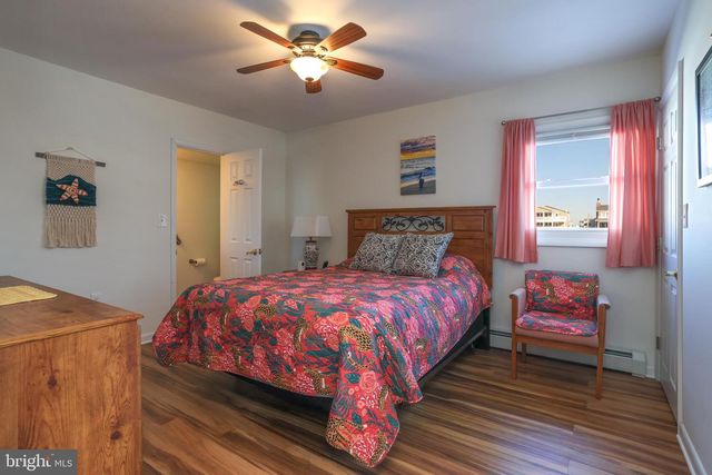 409 3RD ST, Beach Haven, NJ 08008