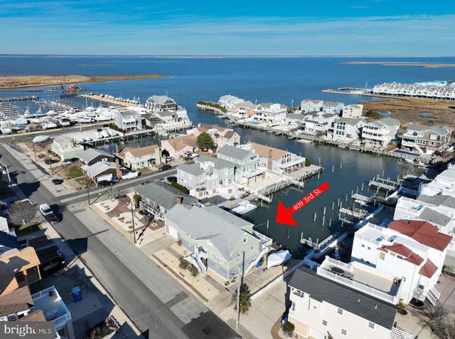 409 3RD ST, Beach Haven, NJ 08008