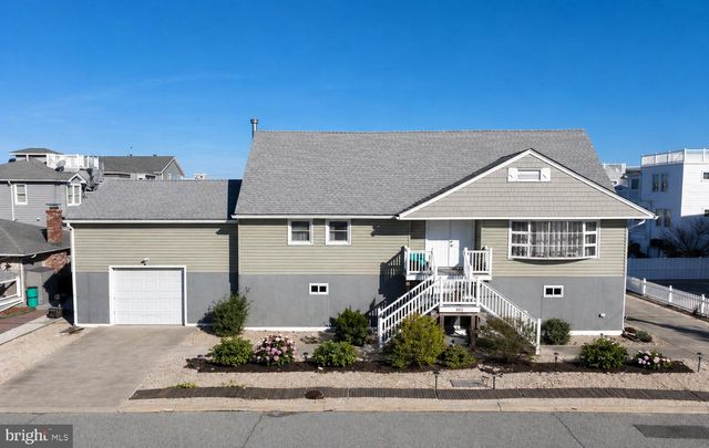 409 3RD ST, Beach Haven, NJ 08008
