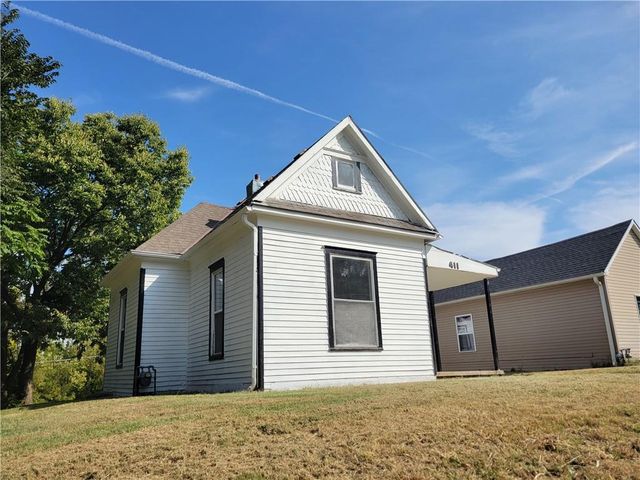 411 Blake Street, St Joseph, MO 64504