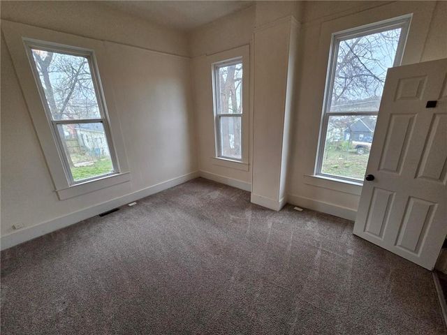 411 Blake Street, St Joseph, MO 64504