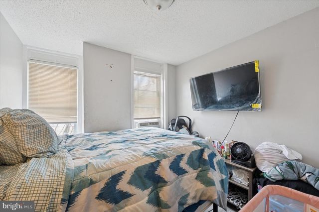 425 MAIN ST, Darby, PA 19023