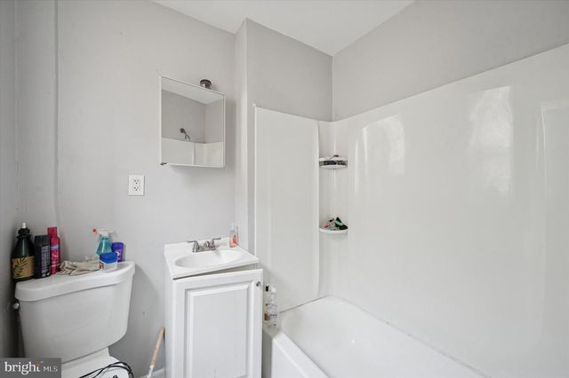 425 MAIN ST, Darby, PA 19023