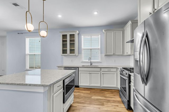 1672 Indy Drive, North Charleston, SC 29405