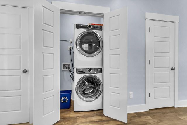 1672 Indy Drive, North Charleston, SC 29405