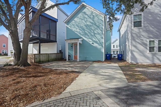 1672 Indy Drive, North Charleston, SC 29405