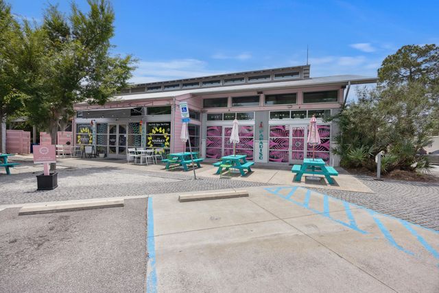 1672 Indy Drive, North Charleston, SC 29405