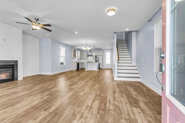 1672 Indy Drive, North Charleston, SC 29405