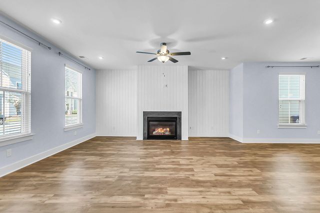 1672 Indy Drive, North Charleston, SC 29405