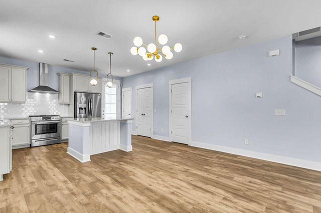 1672 Indy Drive, North Charleston, SC 29405