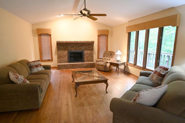11343 Cloverlawn Drive, Brighton, MI 48114