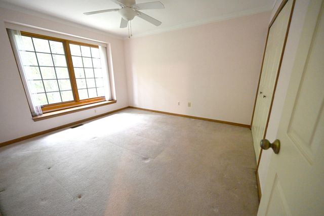 11343 Cloverlawn Drive, Brighton, MI 48114