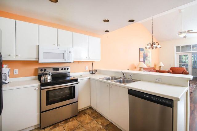 3605 54TH DRIVE W 202, Bradenton, FL 34210