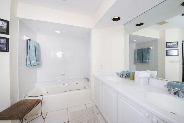 3605 54TH DRIVE W 202, Bradenton, FL 34210