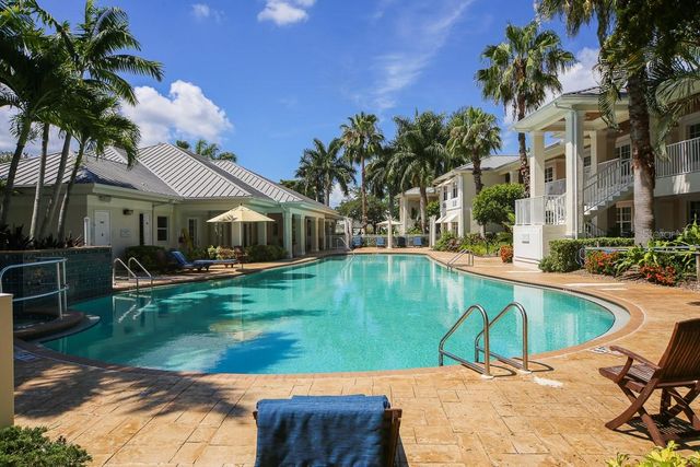 3605 54TH DRIVE W 202, Bradenton, FL 34210