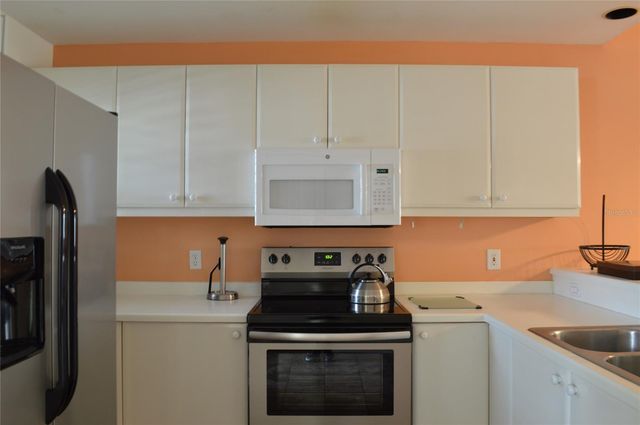 3605 54TH DRIVE W 202, Bradenton, FL 34210