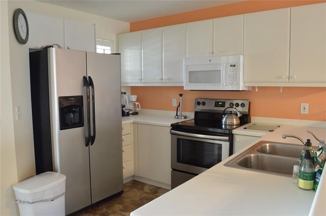 3605 54TH DRIVE W 202, Bradenton, FL 34210