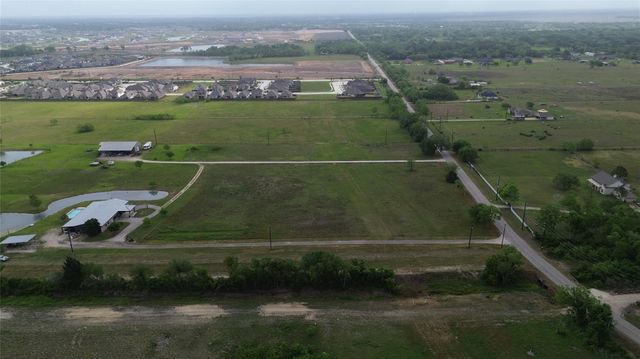 10318 County Road 67, Manvel, TX 77578