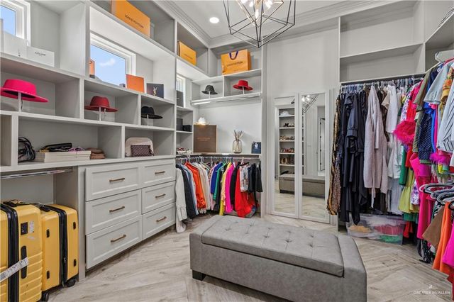 1910 Turtle Dove Circle, Harlingen, TX 78550