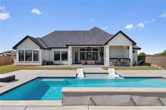 1910 Turtle Dove Circle, Harlingen, TX 78550