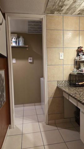 2100 Tanglewilde St 632, Houston, TX 77063