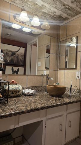 2100 Tanglewilde St 632, Houston, TX 77063