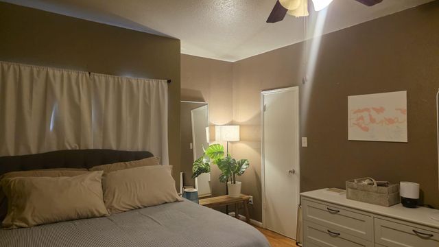 2100 Tanglewilde St 632, Houston, TX 77063